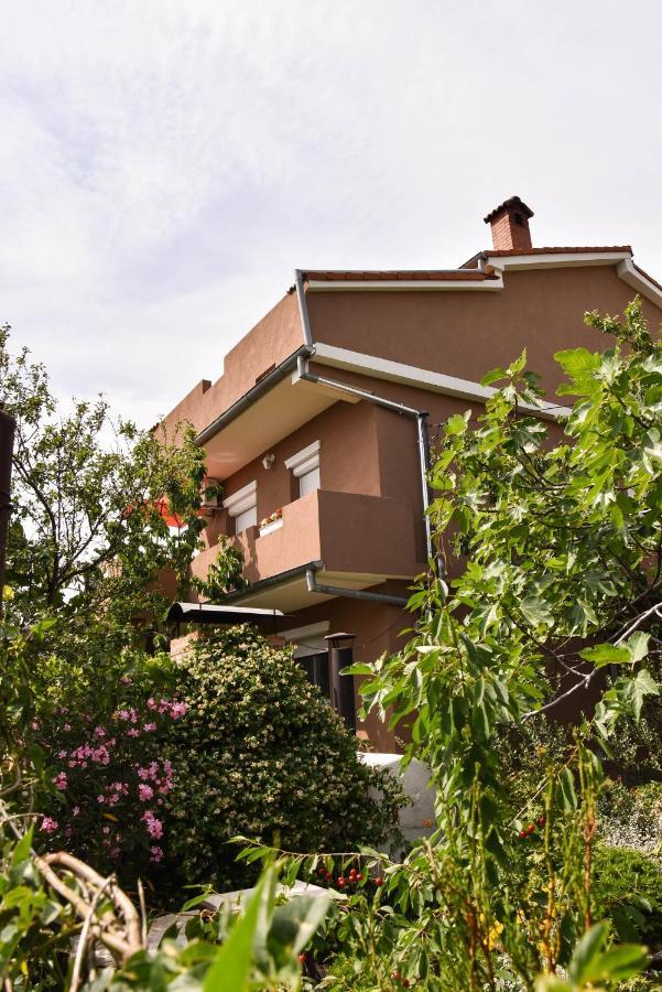 Apartman Iva Krasica  Buitenkant foto